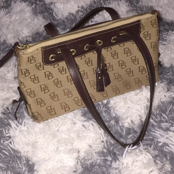 Dooney & Bourke 👜 - Picture 1 of 4